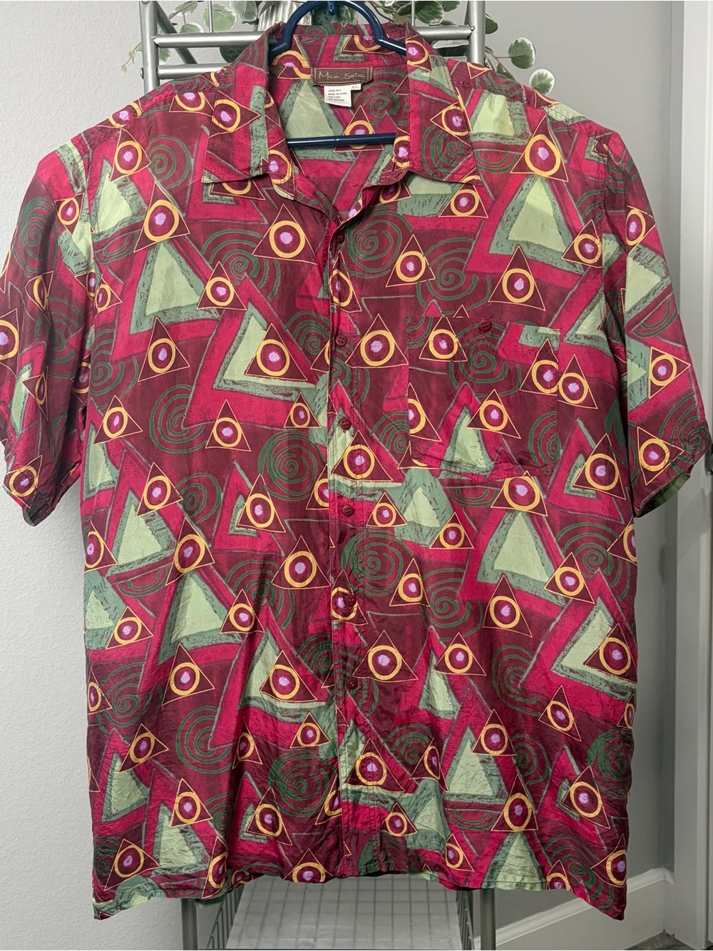 Vintage Silk Button Up Shirt Men’s Size XL Psychedelic Abstract Paper Thin